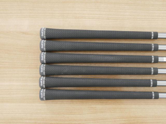 Iron set : Titleist : ชุดเหล็ก Titleist T400 (ออกปี 2023 ตีง่ายที่สุด ไกลที่สุด) มีเหล็ก 6-Pw,43 (6 ชิ้น) ก้านกราไฟต์ Titleist 3D401 i50 Flex R