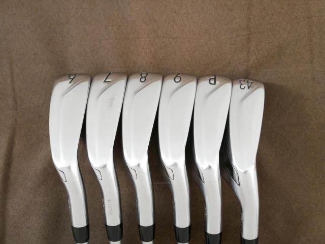Iron set : Titleist : ชุดเหล็ก Titleist T400 (ออกปี 2023 ตีง่ายที่สุด ไกลที่สุด) มีเหล็ก 6-Pw,43 (6 ชิ้น) ก้านกราไฟต์ Titleist 3D401 i50 Flex R