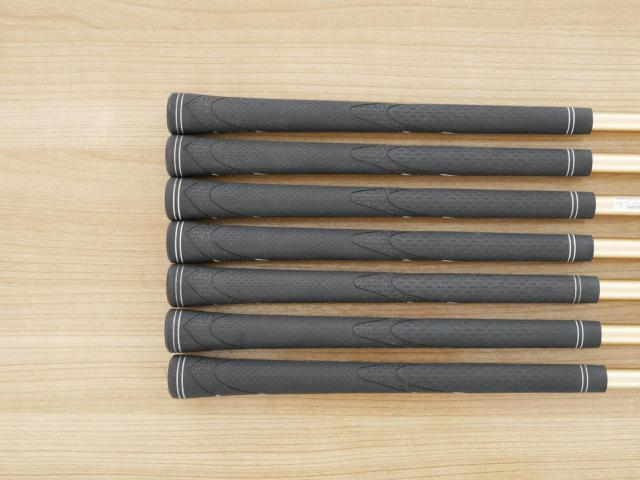 Iron set : Katana : ชุดเหล็ก Katana Sword Sniper Gold (ปี 2016 หน้าเด้ง) มีเหล็ก 6-Pw,Aw,Sw (7 ชิ้น) ก้านกราไฟต์ Fujikura Speeder 556 FLex R