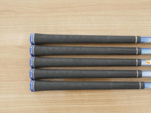 Iron set : Callaway : ชุดเหล็ก Callaway Big Bertha Beta (ใบใหญ่ ตีง่ายมาก) มีเหล็ก 6-Pw (5 ชิ้น) ก้านกราไฟต์ Fujikura Air Speeder Flex SR