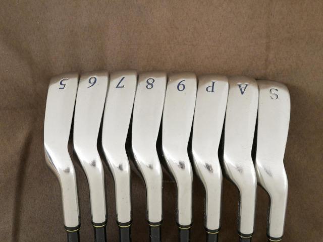 Iron set : XXIO : ชุดเหล็ก XXIO Tour Special (ใบใหญ่ ตีง่าย) มีเหล็ก 5-Pw,Aw,Sw (8 ชิ้น) ก้านกราไฟต์ Flex R