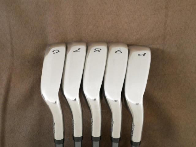 Lady club : All : ชุดเหล็ก Mizuno Intage Titanium (รุ่นท๊อป ใบใหญ่ ตีไกลมาก) มีเหล็ก 6-Pw (5 ชิ้น) ก้านกราไฟต์ Flex L