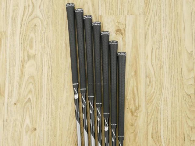 Iron set : Titleist : ชุดเหล็ก Titleist AP1 718 (ออกปี 2018) มีเหล็ก 5-Pw,48 (7 ชิ้น) ก้านกราไฟต์ Fujikura MCI 60 Flex R
