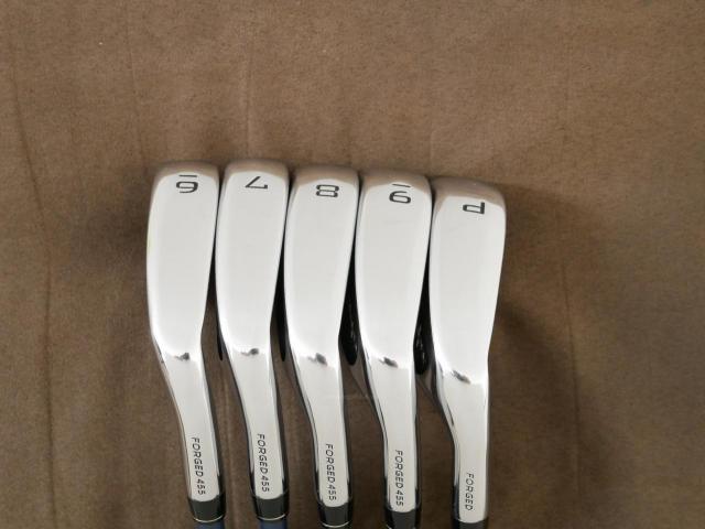 Iron set : Callaway : ชุดเหล็ก Callaway Paradym (รุ่นปี 2023 Japan Spec.) มีเหล็ก 6-Pw (5 ชิ้น) ก้านกราไฟต์ Fujikura VENTUS TR 5 Flex R