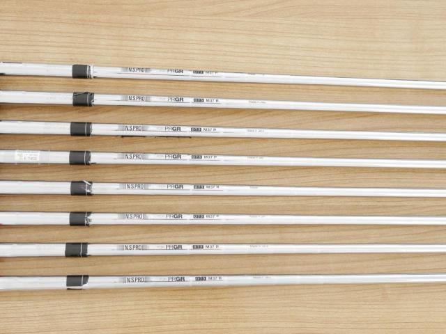 Iron set : PRGR : ชุดเหล็ก PRGR RS Red (รุ่นปี 2020 หน้าเด้ง ตีไกลมาก) มีเหล็ก 5-Pw,Aw,Sw (8 ชิ้น) ก้านเหล็ก NS Pro 75 Flex R