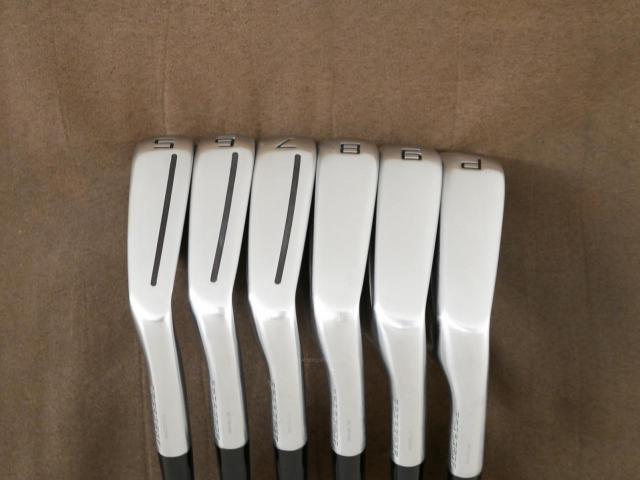 Iron set : Taylormade : ชุดเหล็ก Taylormade P790 (ตัวท้อปสุด ล่าสุด ออกปี 2025 Japan Spec.) มีเหล็ก 5-Pw (6 ชิ้น) ก้านเหล็ก NS Pro Modus 105 Flex S