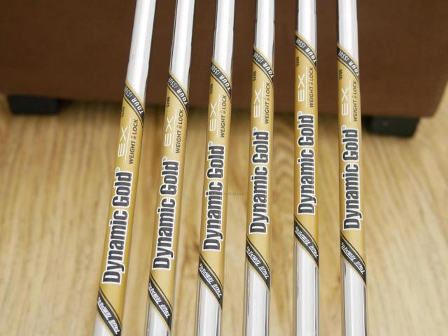 Iron set : Taylormade : ชุดเหล็ก Taylormade P770 Forged (รุ่นล่าสุด ปี 2023 นุ่ม แน่น) มีเหล็ก 5-Pw (6 ชิ้น) ก้านเหล็ก Dynamic Gold EX Weight Lock Tour Issue S200