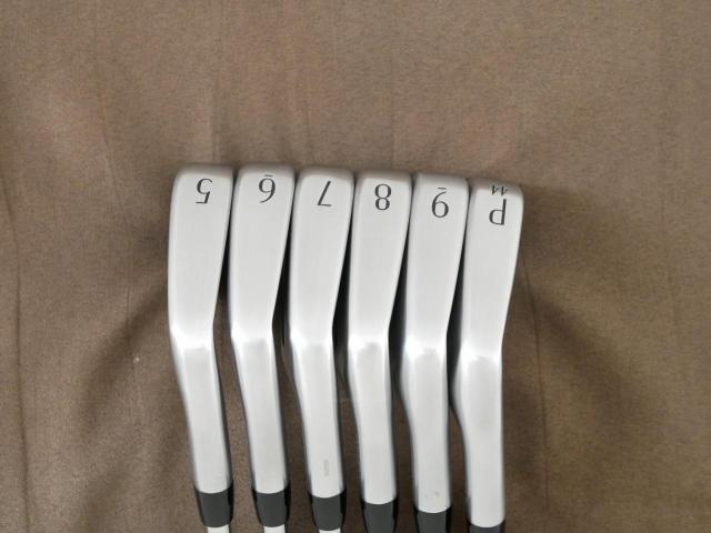Iron set : Titleist : ชุดเหล็ก Titleist T150 Forged (รุ่นล่าสุด ออกปี 2025 นุ่ม แน่น คม) มีเหล็ก 5-Pw (6 ชิ้น) ก้านเหล็ก True Temper AMT Silver Flex S
