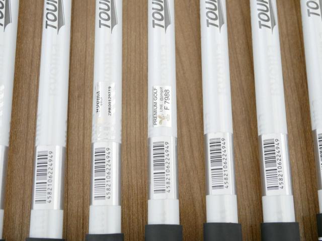 Iron set : Other Brand : ชุดเหล็ก Ryoma DSI (ตีง่ายมาก ไกลมากๆ หายากสุดๆ) มีเหล็ก 5-Pw,Aw,Sw (8 ชิ้น เหล็ก 5 ระยะเท่าเหล็ก 4 รุ่นอื่น) ก้านกราไฟต์ Tour AD Flex SR