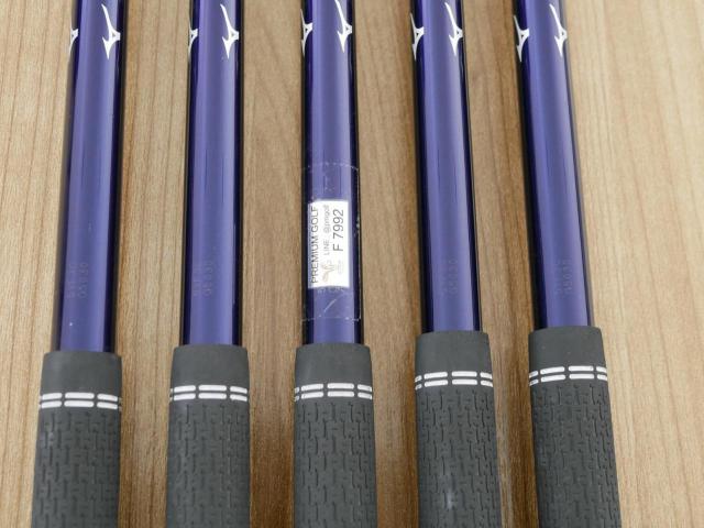 Iron set : Mizuno : ชุดเหล็ก Mizuno JPX EIII SV Titanium (ตัวท้อป ใบใหญ่ที่สุดของ Mizuno ตีง่ายมาก หน้าเด้ง ตีไกล) มีเหล็ก 6-Pw (5 ชิ้น) ก้านกราไฟต์ Flex R