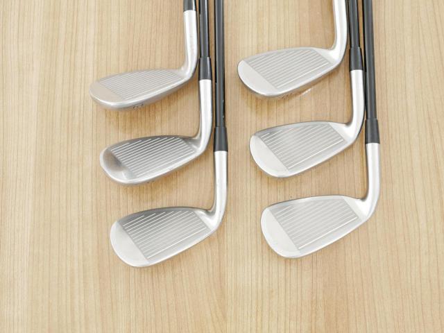 Iron set : Mizuno : ชุดเหล็ก Mizuno JPX EIII SV Titanium (ตัวท้อป ใบใหญ่ที่สุดของ Mizuno ตีง่ายมาก หน้าเด้ง ตีไกล) มีเหล็ก 6-Pw,Aw (6 ชิ้น) ก้านกราไฟต์ Flex R