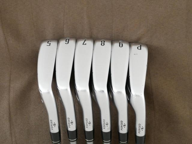 Iron set : Callaway : ชุดเหล็ก Callaway Legacy V (Forged) มีเหล็ก 5-Pw (6 ชิ้น) ก้านกราไฟต์ Flex SR
