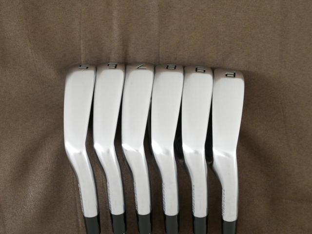 Iron set : Taylormade : ชุดเหล็ก Taylormade P8CB Forged (ซีรี่ย์ท้อปสุด ล่าสุด ออกปี 2025) มีเหล็ก 5-Pw (6 ชิ้น) ก้านเหล็ก NS Pro 950 NEO Flex S