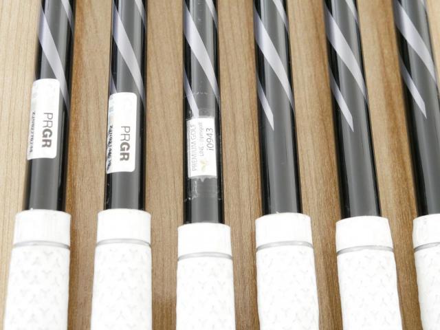 Iron set : PRGR : ชุดเหล็ก PRGR 04 Forged (รุ่นปี 2025 ตีง่าย ไกลมากๆๆ) มีเหล็ก 6-Pw,AW (6 ชิ้น) ก้านกราไฟต์ Fujikura MCI Flex R
