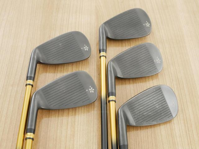 Iron set : Other Brand : ชุดเหล็ก Mutsumi Honma Full Titanium (ตีง่าย ไกลมาก) มีเหล็ก 6-Pw (5 ชิ้น) ก้านกราไฟต์ Flex SR