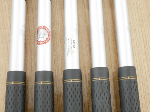 Iron set : Taylormade : ชุดเหล็ก Taylormade Gloire (รุ่นท๊อปสุด Japan Spec. ใบใหญ่ ตีง่าย ไกล) มีเหล็ก 6-Pw (5 ชิ้น) ก้านกราไฟต์ Flex S