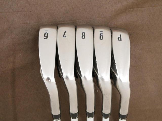 Iron set : Callaway : ชุดเหล็ก Callaway Big Bertha Beta (ใบใหญ่ ตีง่ายมาก) มีเหล็ก 6-Pw (5 ชิ้น) ก้านกราไฟต์ Fujikura Air Speeder Flex SR