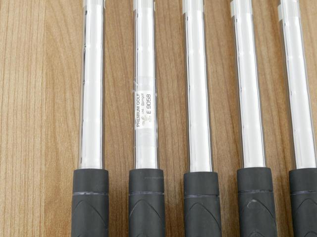 Iron set : XXIO : ชุดเหล็ก XXIO Cross 2 (ออกปี 2021 ตีไกลที่สุดของที่สุดจาก XXIO หน้าเด้งสุดๆ) มีเหล็ก 7-Pw,Aw (5 ชิ้น ตีไกลกว่าปกติ 2 เบอร์) ก้านเหล็ก NS Pro 860 DST Flex R