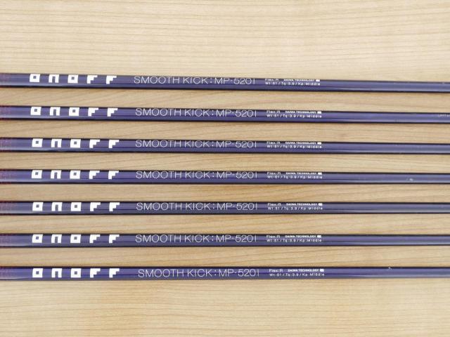 Iron set : Daiwa : ชุดเหล็ก Daiwa OnOff AKA (ออกปี 2021 หน้าเด้ง Maraging ยืดยุบได้ ตีง่าย นุ่ม ไกลมากๆ) มีเหล็ก 6-Pw,Aw,Sw (7 ชิ้น) ก้านกราไฟต์ Flex R