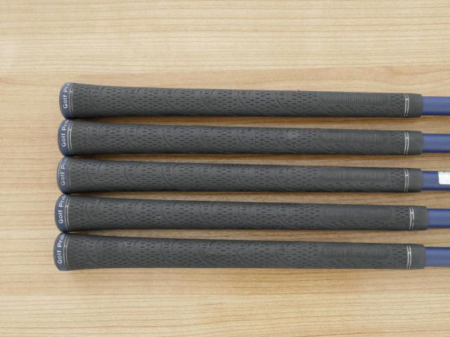 Iron set : Callaway : ชุดเหล็ก Callaway Paradym (รุ่นปี 2023 Japan Spec.) มีเหล็ก 6-Pw (5 ชิ้น) ก้านกราไฟต์ Fujikura VENTUS TR 5 Flex R