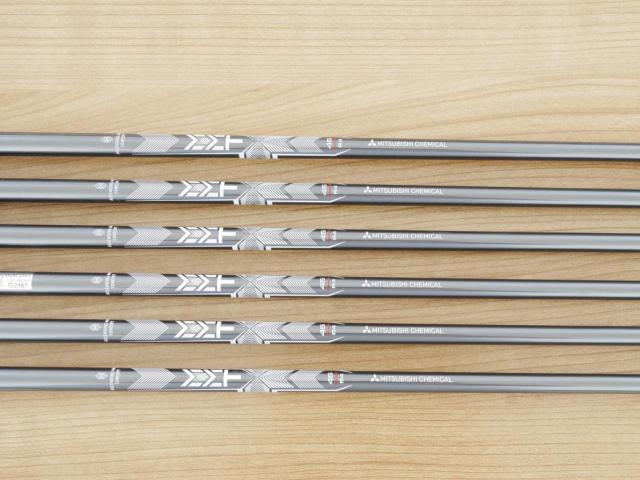 Lady club : All : ชุดเหล็ก Titleist T250 Forged Launch Spec (รุ่นล่าสุด ออกปี 2025 Japan Spec) มีเหล็ก 5-Pw (6 ชิ้น) ก้านกราไฟต์ Mitsubishi MMT 45 Flex R4 (Lady)