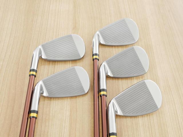 Iron set : Maruman : ชุดเหล็ก Maruman Majesty Prestigio XI (รุ่นท๊อปสุด ปี 2022 หน้าเด้ง ตีไกลมาก ของใหม่ 1.2 แสนบาท) มีเหล็ก 7-10,Pw (5 ชิ้น เทียบเท่า 6-Pw) ก้านกราไฟต์ Flex R