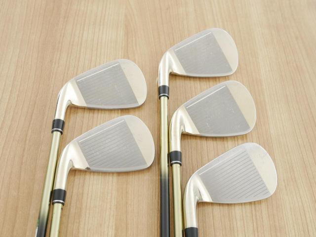 Iron set : PRGR : ชุดเหล็ก PRGR ID Nabla Red Titan (รุ่นท๊อปสุด หน้าเด้ง ไกลมาก) มีเหล็ก 6-Pw (5 ชิ้น) ก้านกราไฟต์ M-37 Flex R