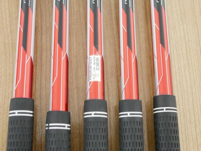 Iron set : PRGR : ชุดเหล็ก PRGR ID Nabla Red Titan (รุ่นท๊อปสุด หน้าเด้ง ไกลมาก) มีเหล็ก 6-Pw (5 ชิ้น) ก้านกราไฟต์ M-37 Flex R