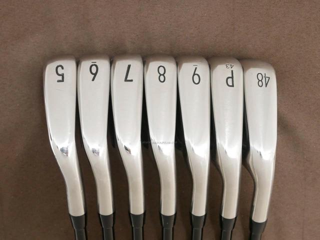 Iron set : Titleist : ชุดเหล็ก Titleist T300 (ออกปี 2019) มีเหล็ก 5-Pw,48 (7 ชิ้น) ก้านกราไฟต์ Mitsubishi KUROKAGE 60i Flex R