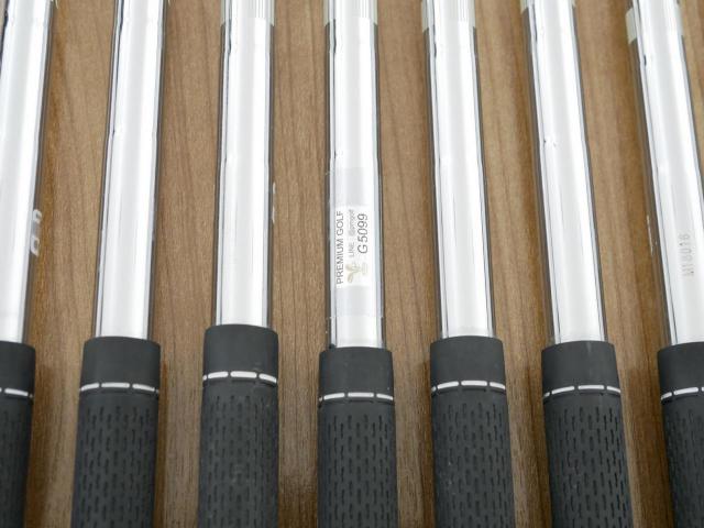 Iron set : Titleist : ชุดเหล็ก Titleist VG3 Type D Forged (รุ่นปี 2019 Japan Spec. ตีง่ายและไกลที่สุดของ Titleist) มีเหล็ก 5-Pw,Aw,As,Sw (9 ชิ้น) ก้านเหล็ก NS Pro 950 Flex S