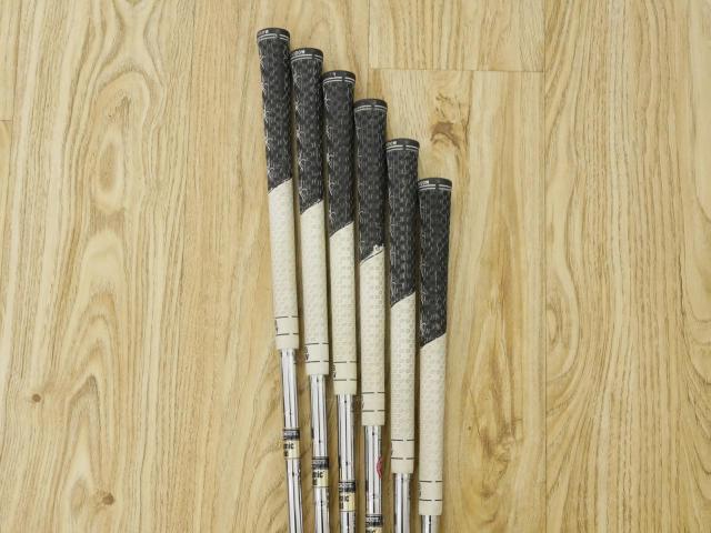 Iron set : Taylormade : ชุดเหล็ก Taylormade M5 (ออกปี 2019 Japan Spec) มีเหล็ก 5-Pw (6 ชิ้น) ก้านเหล็ก Dynamic Gold S200