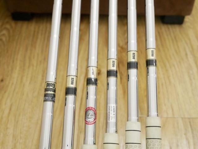 Iron set : Taylormade : ชุดเหล็ก Taylormade M5 (ออกปี 2019 Japan Spec) มีเหล็ก 5-Pw (6 ชิ้น) ก้านเหล็ก Dynamic Gold S200