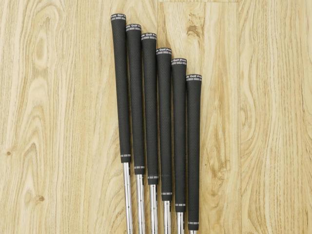 Iron set : Ping : ชุดเหล็ก Ping iBlade (ปี 2018) มีเหล็ก 5-Pw (6 ชิ้น) ก้านเหล็ก Dynamic Gold 95 VSS R300