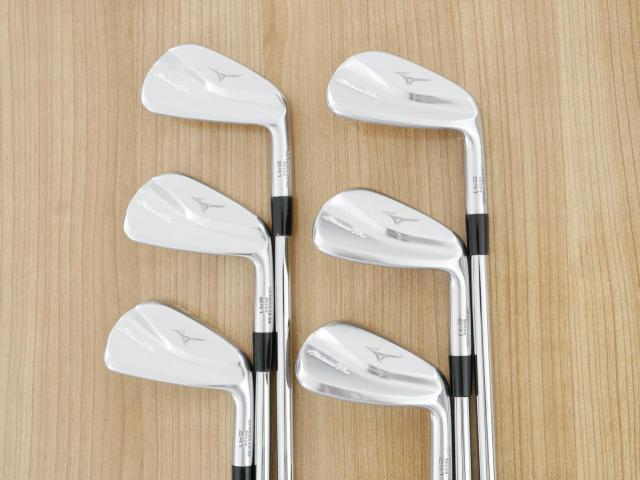Iron set : Mizuno : ชุดเหล็ก Mizuno Pro 241 Forged (ปี 2024 นุ่ม แน่น ระยะดี) มีเหล็ก 5-Pw (6 ชิ้น) ก้านเหล็ก Dynamic Gold S200