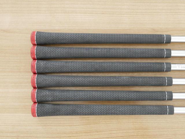 Iron set : Titleist : ชุดเหล็ก Titleist VG3 Type D Forged (รุ่นปี 2019 Japan Spec. ตีง่ายและไกลที่สุดของ Titleist) มีเหล็ก 6-Pw,Aw (6 ชิ้น) ก้านเหล็ก NS Pro Zelos 8 Flex S