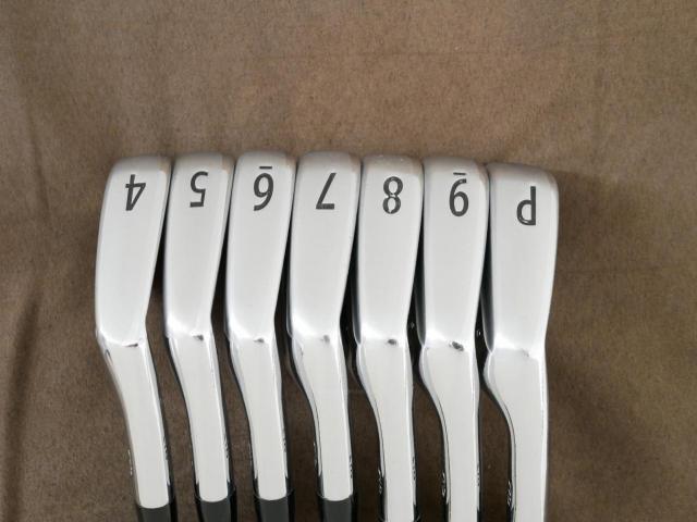 Iron set : Titleist : ชุดเหล็ก Titleist AP2 710 Forged มีเหล็ก 4-Pw (7 ชิ้น) ก้านเหล็ก Dynamic Gold S200