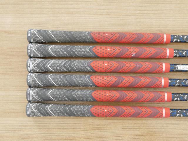 Iron set : Callaway : ชุดเหล็ก Callaway XR (ใบใหญ่ ตีง่ายมาก) มีเหล็ก 6-Pw,Aw (6 ชิ้น) ก้านกราไฟต์ Project X 4.5 Flex A