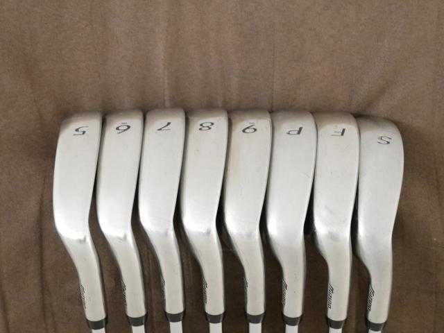 Iron set : Mizuno : ชุดเหล็ก Mizuno Intage Titanium (รุ่นท๊อป ใบใหญ่ ตีไกลมาก) มีเหล็ก 5-Pw,Aw,Sw (8 ชิ้น) ก้านเหล็ก NS Pro 950 Flex R