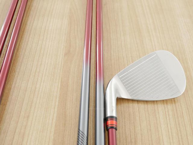 Iron set : PRGR : ชุดเหล็ก PRGR Red Titan Face (รุ่นปี 2018 หน้าเด้ง ตีไกลมาก) มีเหล็ก 6-Pw (5 ชิ้น) ก้านกราไฟต์ M-37 Flex R