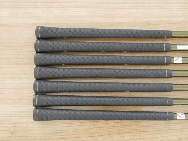 Iron set : Honma : ชุดเหล็ก Honma Beres IS-06 Forged (ปี 2019) มีเหล็ก 7-11,Aw,Sw (7 ชิ้น เทียบเท่า 6-Pw,Aw,Sw) ก้าน ARMRQ X (47) Flex R (2 ดาว)