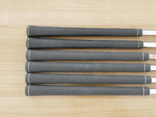 Iron set : Taylormade : ชุดเหล็ก Taylormade M1 (ออกปี 2017) มีเหล็ก 5-Pw (6 ชิ้น) ก้านเหล็ก NS Pro 930 Flex S