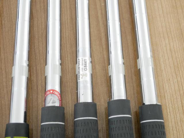 Iron set : Taylormade : ชุดเหล็ก Taylormade M1 (ออกปี 2017) มีเหล็ก 5-Pw (6 ชิ้น) ก้านเหล็ก NS Pro 930 Flex S