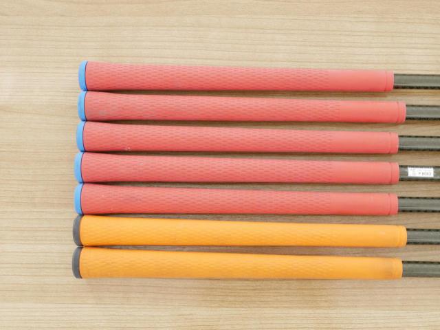 Iron set : Honma : ชุดเหล็ก Honma Beres IS-02 (หน้าเด้ง Forged) มีเหล็ก 5-11 (7 ชิ้น เทียบเท่า 4-Pw) ก้าน ARMRQ 6 (49) Flex R (2 ดาว)