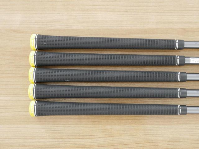 Iron set : Bridgestone : ชุดเหล็ก Bridgestone Tour B JGR HF1 Forged (รุ่นปี 2018 ตีไกลกว่าปกติ 2 เบอร์) มีเหล็ก 7-P1,P2 (5 ชิ้น) ก้านกราไฟต์ Fujikura Air Speeder (R)