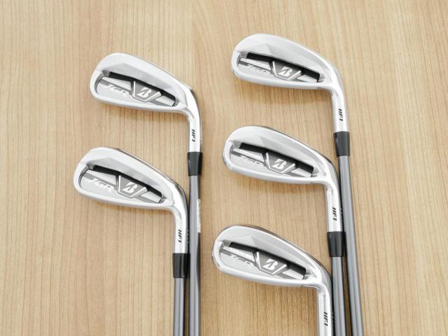 Iron set : Bridgestone : ชุดเหล็ก Bridgestone Tour B JGR HF1 Forged (รุ่นปี 2018 ตีไกลกว่าปกติ 2 เบอร์) มีเหล็ก 7-P1,P2 (5 ชิ้น) ก้านกราไฟต์ Fujikura Air Speeder (R)