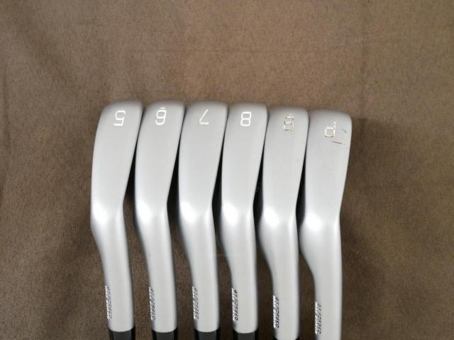 Iron set : Mizuno : ชุดเหล็ก Mizuno JPX 900 Forged (นุ่มมาก ตีง่าย ระยะดี) มีเหล็ก 5-Pw (6 ชิ้น) ก้านเหล็ก NS Pro 950 HT Flex R