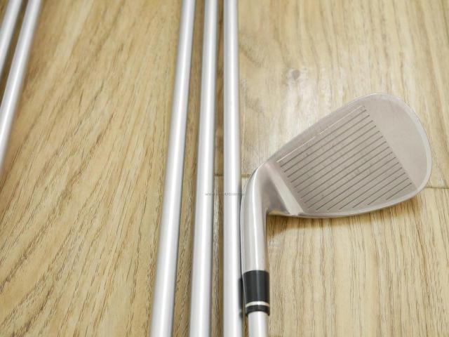 Iron set : Honma : ชุดเหล็ก Honma Bezeal 525 (ออกปี 2016 รุ่นนี้ใบใหญ่ที่สุดของ Honma) มีเหล็ก 5-11 (7 ชิ้น เทียบเท่า 4-Pw) ก้านกราไฟต์ Honma Vizard 48 Flex R