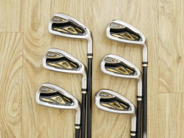 Iron set : Daiwa : ชุดเหล็ก Daiwa GIII (รุ่นท๊อปสุดๆ ของใหม่ 8 หมื่นบาท ปี 2021 หน้าเด้งสุดๆ COR 0.825 ใบใหญ่ ตีไกลมาก) มีเหล็ก 6-10,Pw (6 ชิ้น) ก้านกราไฟต์ Flex R