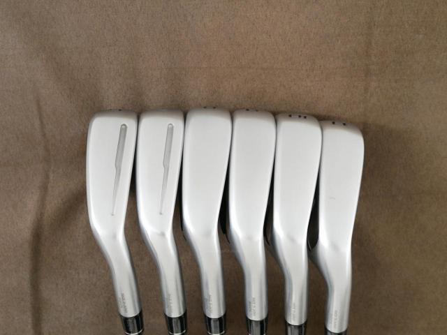 Iron set : Honma : ชุดเหล็ก Honma Tour World GS (ออกปี 2021 ใบใหญ่ ตีง่าย ไกล) มีเหล็ก 6-11 (6 ชิ้น) ก้านเหล็ก NS Pro 950 NEO Flex S