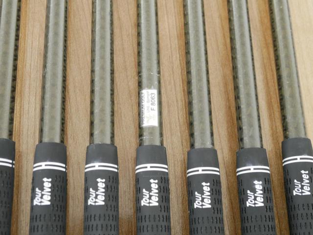 Iron set : Honma : ชุดเหล็ก Honma Beres IS-02 (หน้าเด้ง Forged) มีเหล็ก 5-11 (7 ชิ้น เทียบเท่า 4-Pw) ก้าน ARMRQ 6 (49) Flex R (2 ดาว)